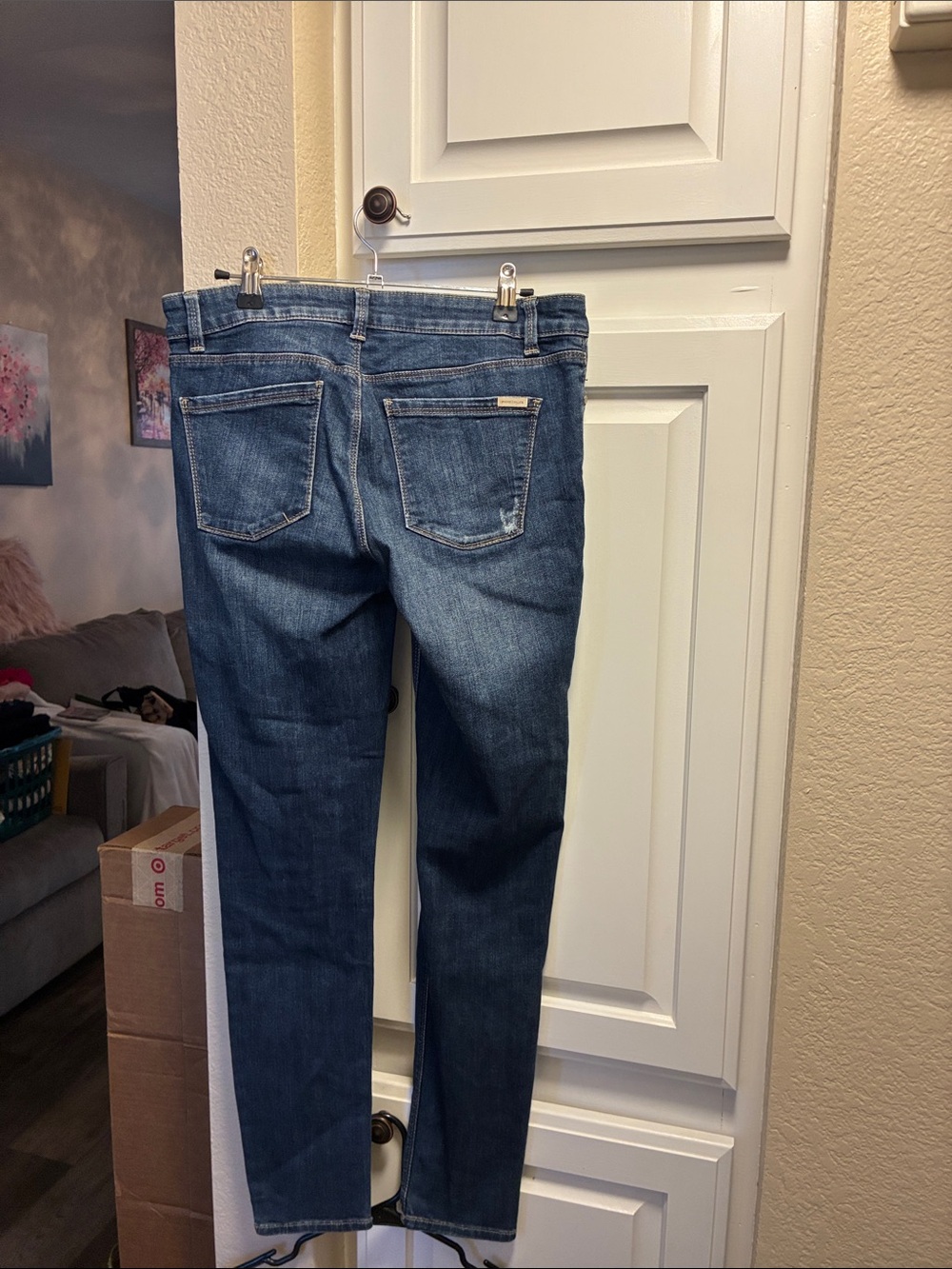 White House Black Market The skinny Distressed and sequined Blue Denim Jeans - Picture 6 of 12
